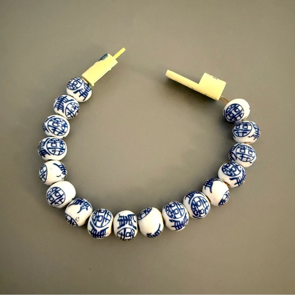 Blue and White Ceramic Porcelain Beaded Bracelets Lot of 2 - Picture 4 of 4